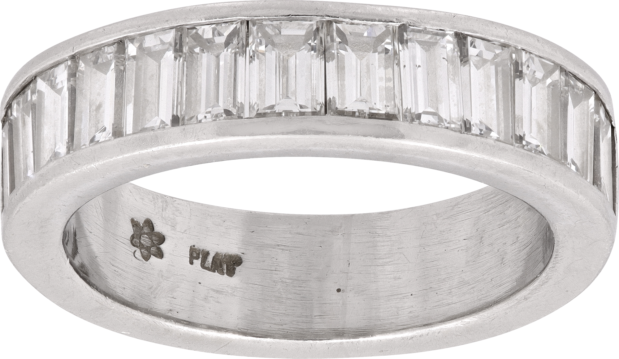 Baguette Diamond ring in Platinum Baguette Diamond ring in Platinum