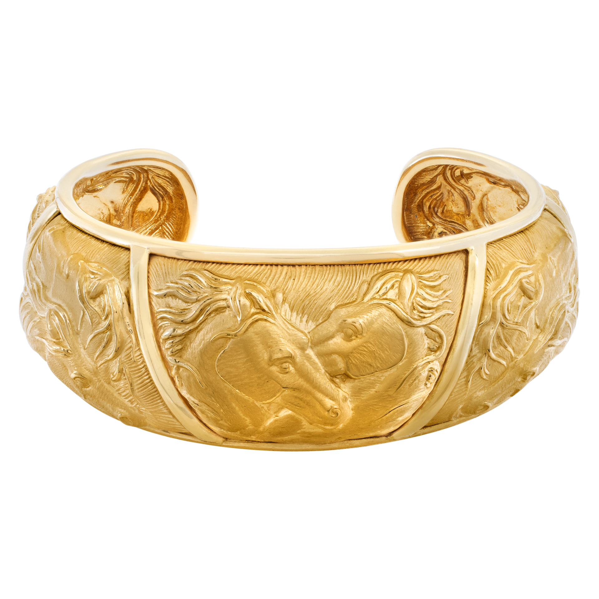 Spanish designer Carrera y Carrera, from the Mosaico collection, cuff- bangle with horse heads in 18 Karat yellow gold.