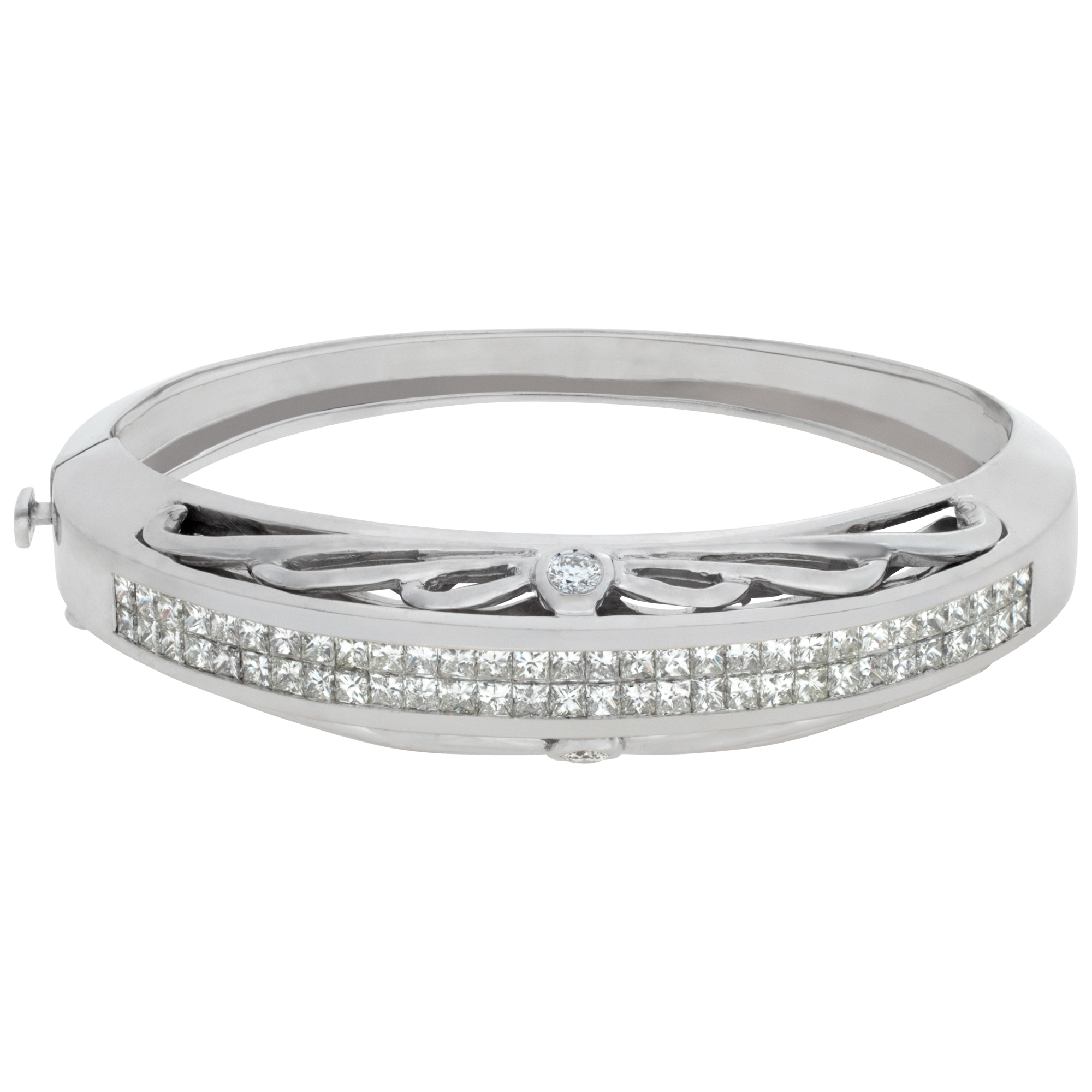 Diamond bangle in 18k white gold, over 3 carats H color VS clarity princess cut diamonds S519296