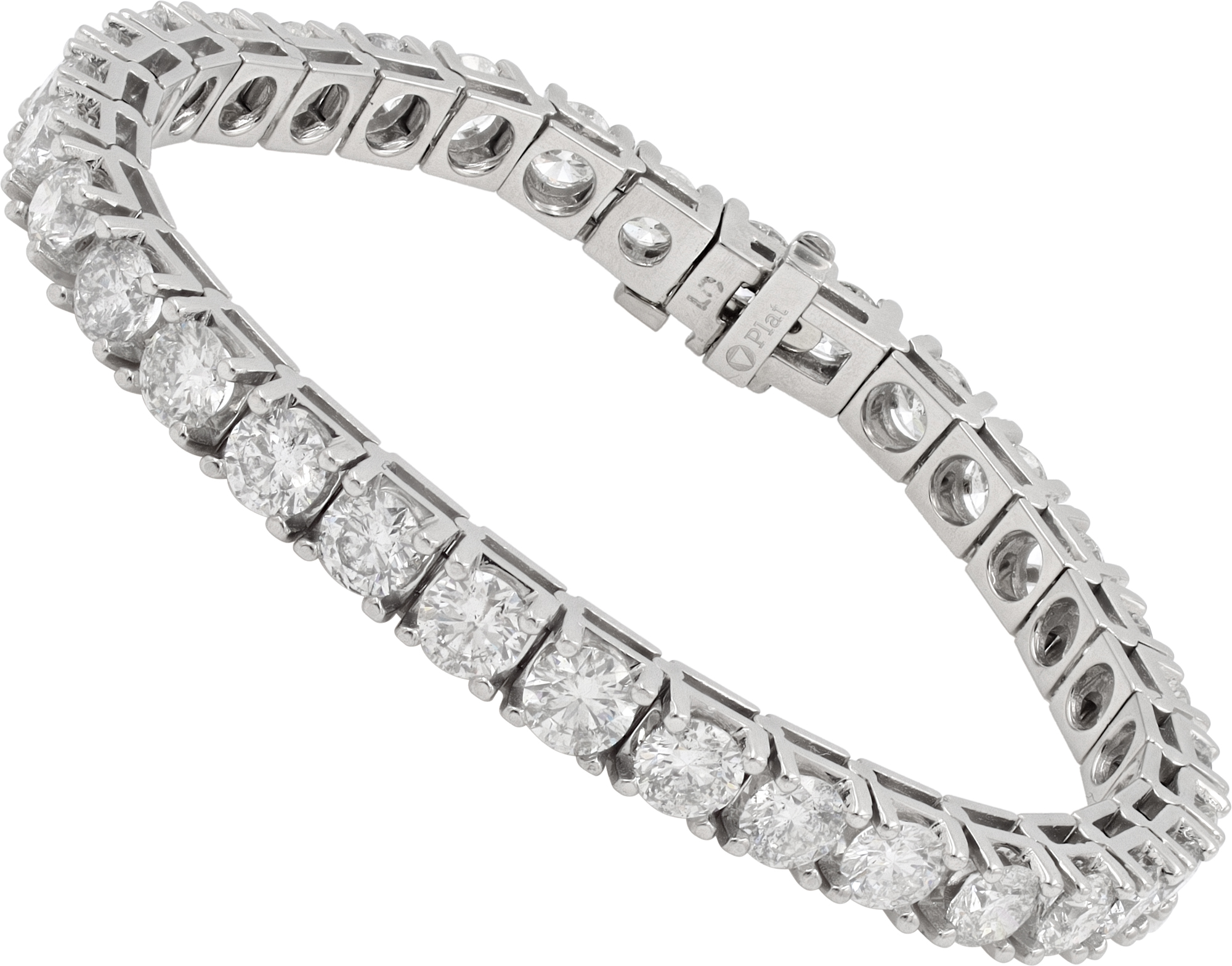 Diamond bracelet in platinum with 13.75 carats in diamonds