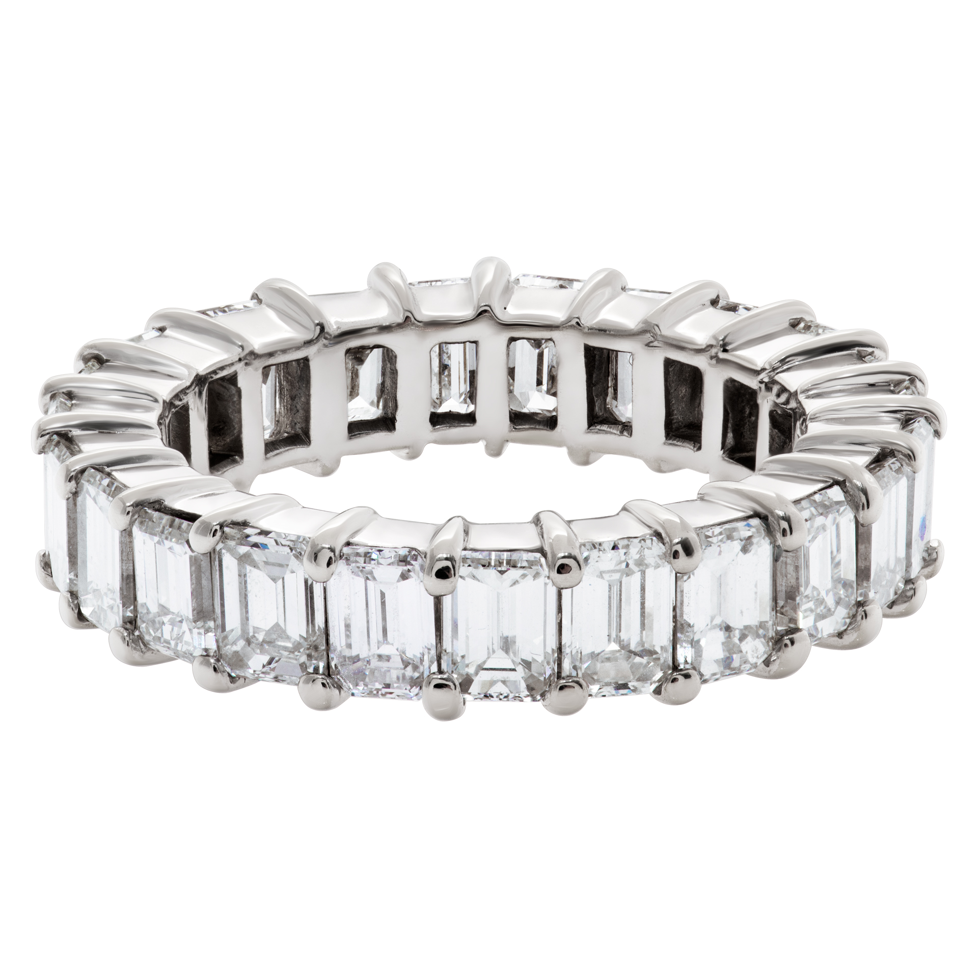 Emerald cut diamond eternity band in 18k white gold S518398