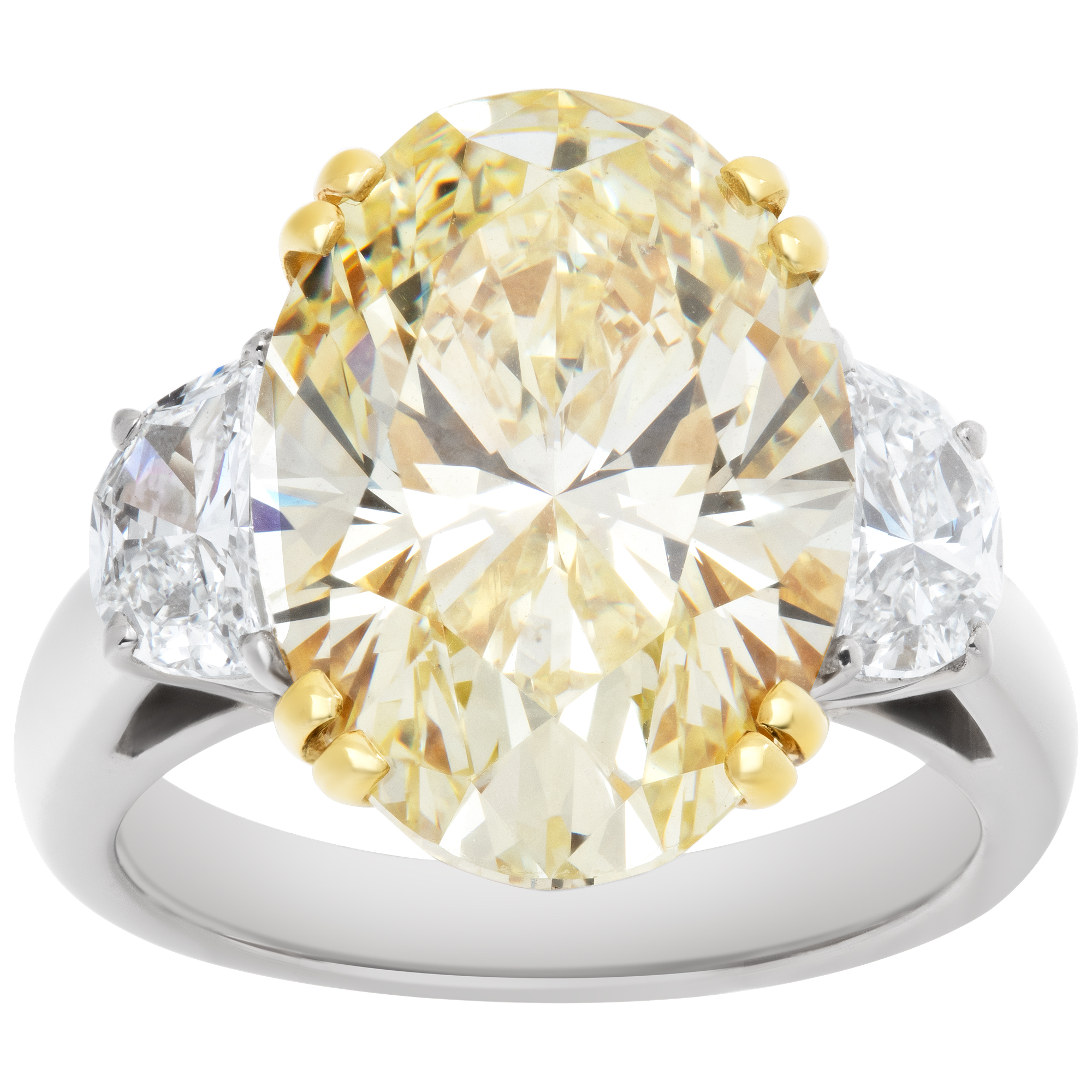 Gia Certified 8.01 carat oval fancy light yellow color- VS2 clarity,