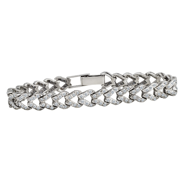 Gorgeous 18k white gold diamond bracelet with app. 1.74 carats in round diamonds