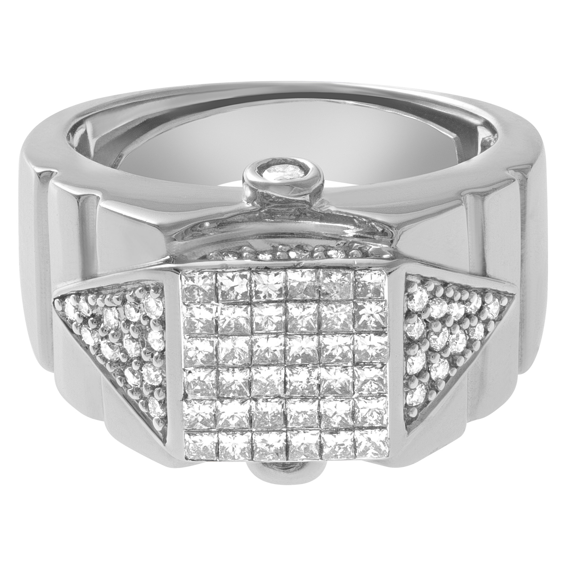 Mens diamond ring in 14k white gold.1.50 carats in diamonds. Size 9