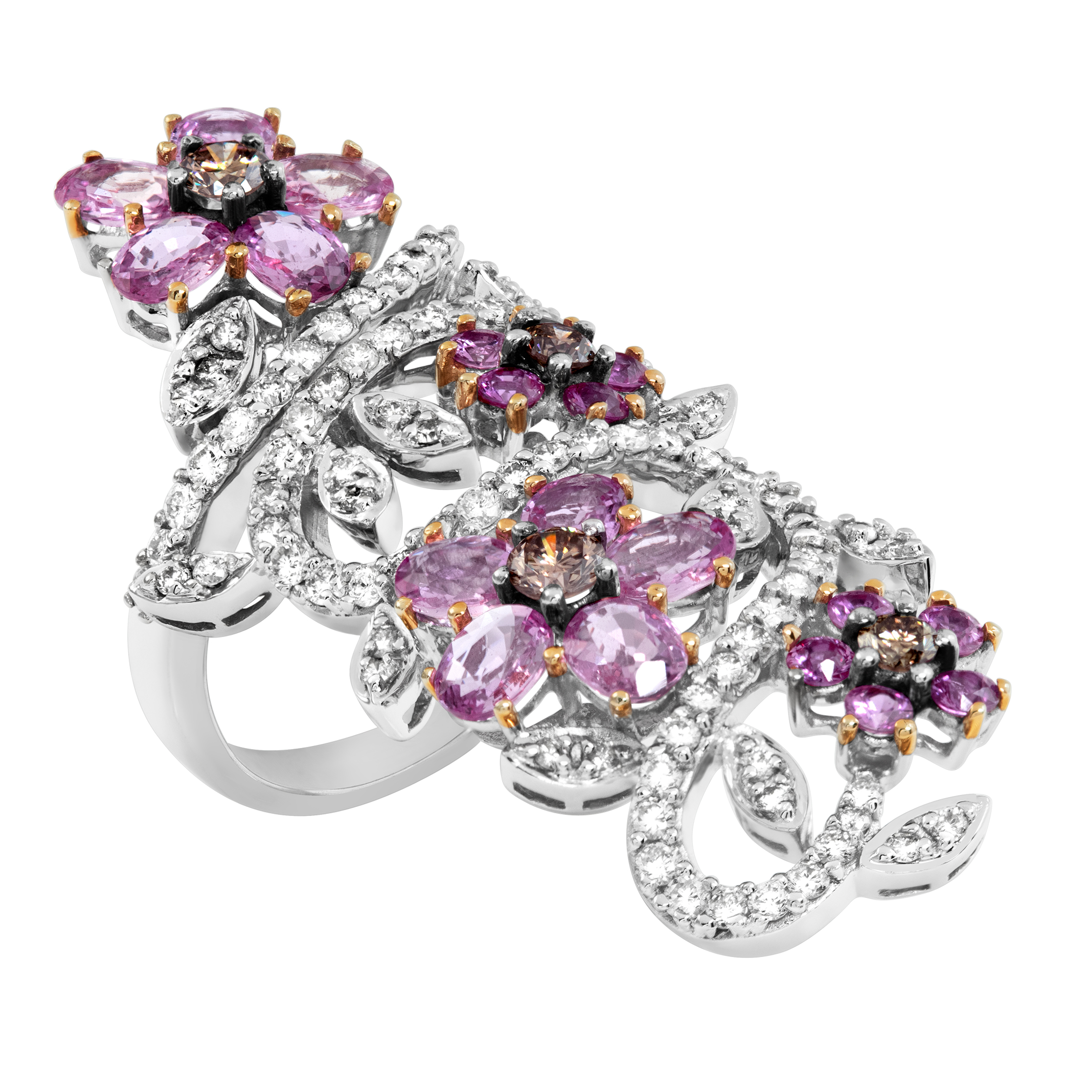 Spectacular diamonds and pink sapphires ring in 18K white gold. 2.10 carats diamonds & 4.57 carats sapphires. S520032