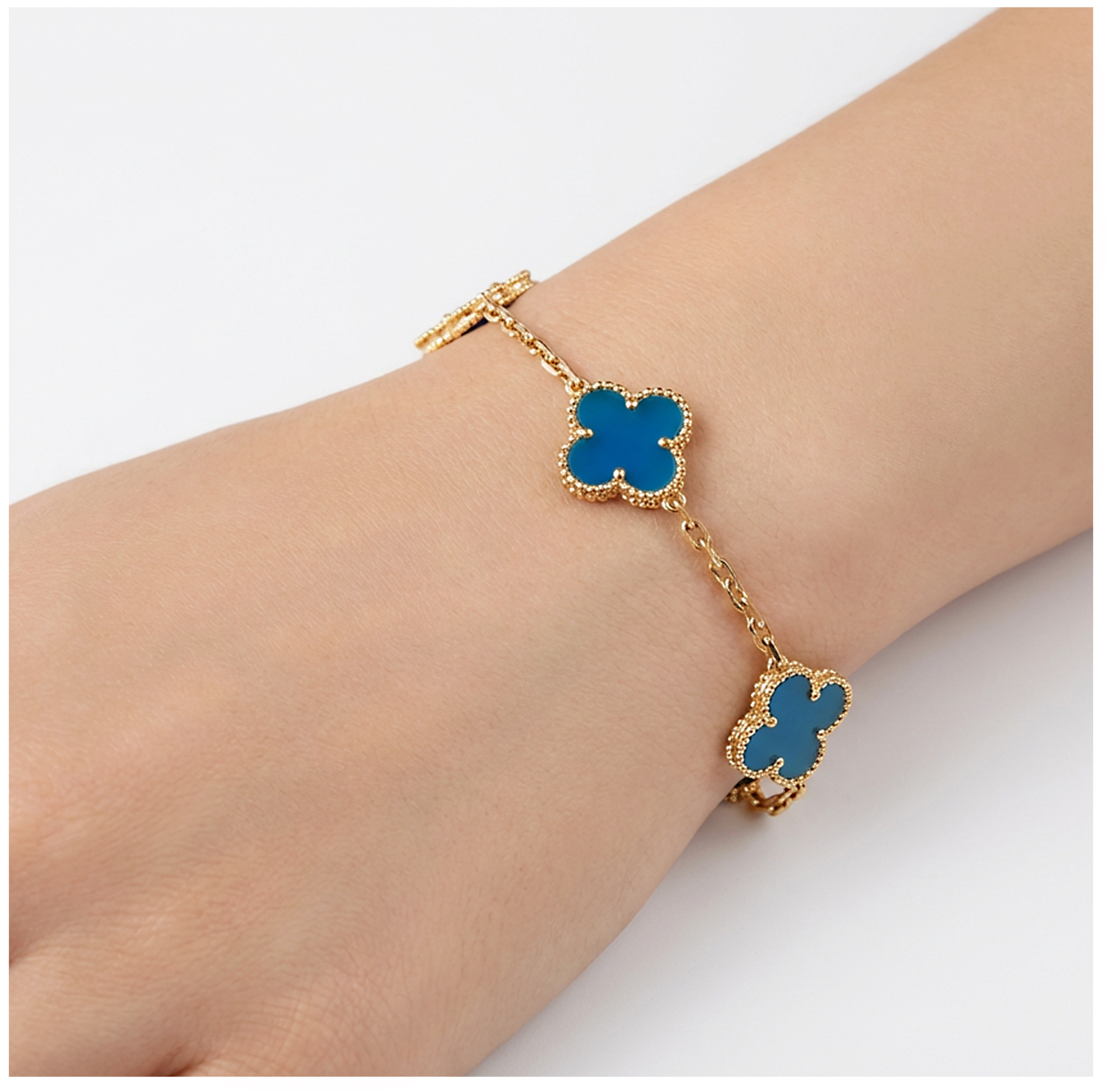 Van Cleef & Arpels blue Agate stone 18k yellow gold alhambra bracelet S521736