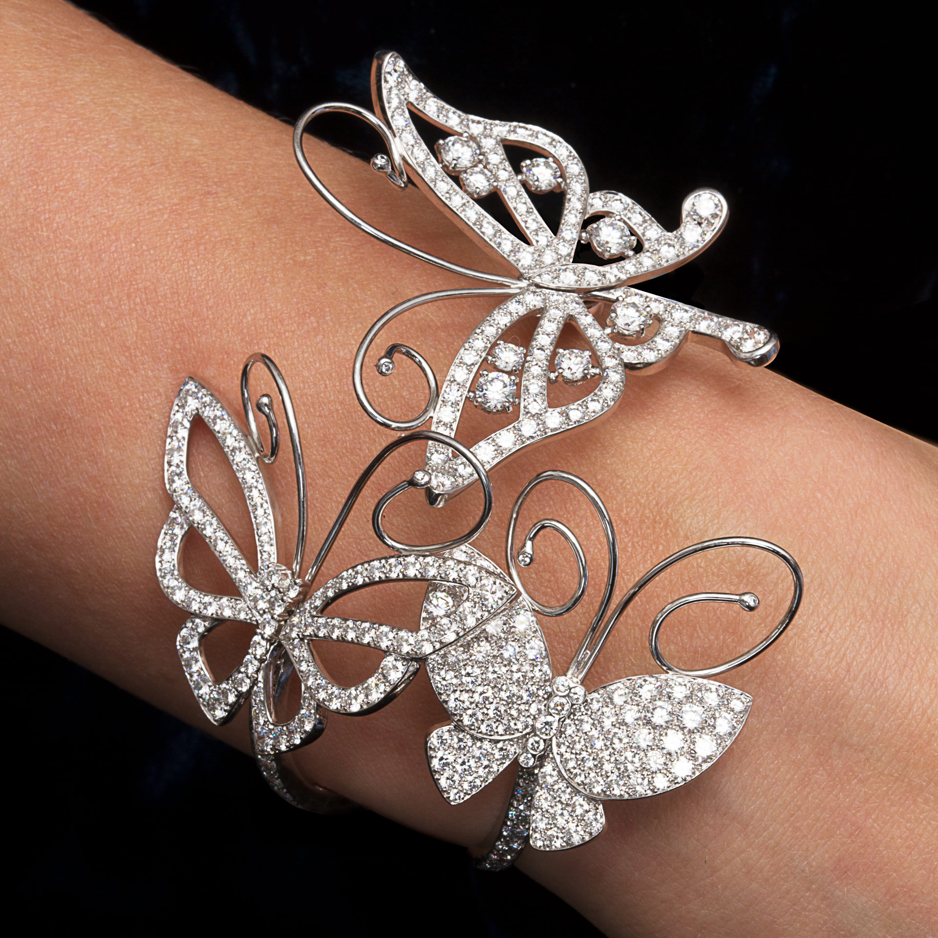 Van Cleef & Arpels バタフライ ブレスレット 1626814.png