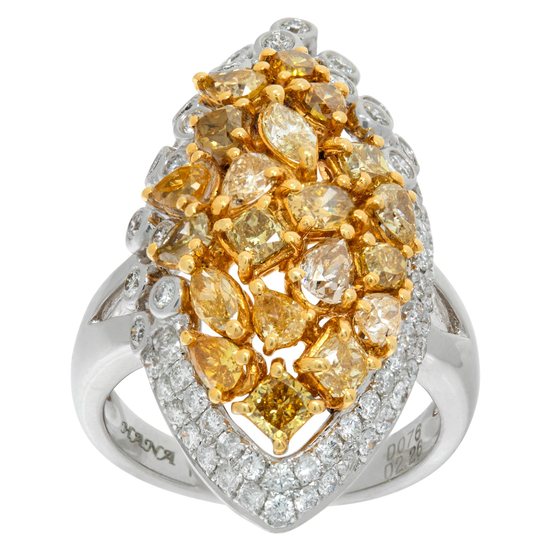 almond_shaped_unique_18k_white