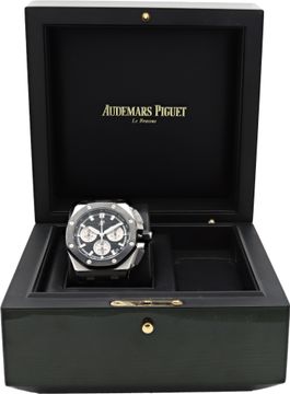 Audemars Piguet Royal Oak Offshore MF1675N Stainless Steel Silver dial 43mm Auto