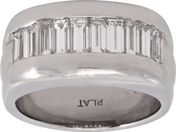 Baguette diamond platinum ring Baguette diamond platinum ring Ring Collection