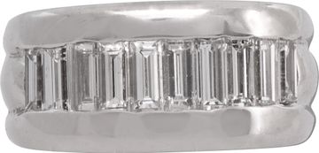 Baguette diamond platinum ring