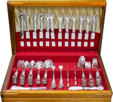 "BURGUNDY" Sterling Silver Flatware set, patented in 1949 by REED & BARTON- 102 PIECES TOTAL