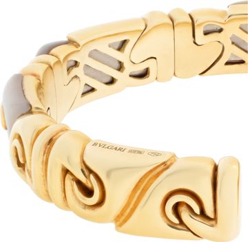 Bvlgari Doppio Cuore Cuff Bracelet in 18k yellow gold mother of pearl stations