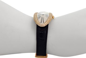 Cartier Baignoire Allongée 13231413 18k Yellow Gold 52mm Manual watch
