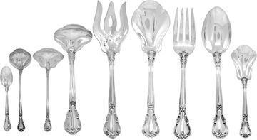 CHANTILLY sterling flatware set patented in 1895 by Gorham. 193 TOTAL PIECES. 6 place set for 16 + 4 for 12 and 29 serving pieces.