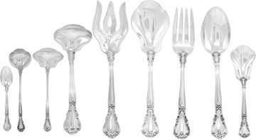 CHANTILLY sterling flatware set patented in 1895 by Gorham. 193 TOTAL PIECES. 6 place set for 16 + 4 for 12 and 29 serving pieces.