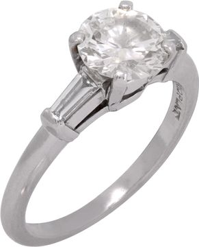 Classic Diamond Ring in platinum. Ring Size: 5