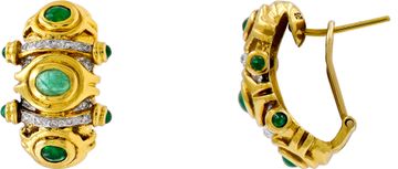 Diamond and Emerald earrings in 18k yellow gold