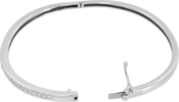 Diamond bangle in 18k white gold