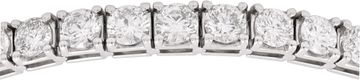 Diamond bracelet in platinum with 13.28 carats in diamonds