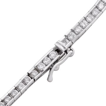 Diamond line bracelet in 18k white gold