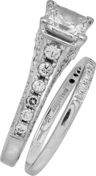 Diamond ring in 18k white gold with center princess cut 2.19 ct G SI1 diamond. Plus matching wedding band in 18k white gold