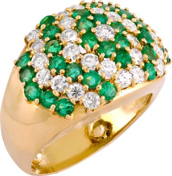 Emerald and diamond ring in 14k yellow gold