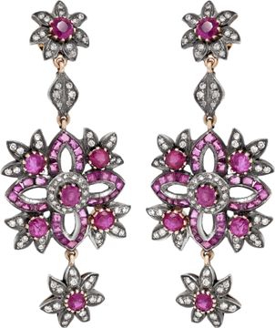 Floral design earrings in silver and 14k yellow gold