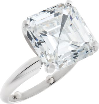 GIA certified Asscher Cut diamond 9.03 ct. G - VS1. Solitaire Size 3