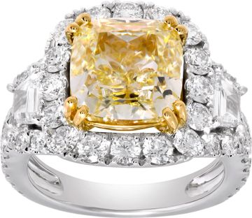 GIA certified cushion diamond 5.08 carat Fancy Light Yellow grade, VVS 2 clarity