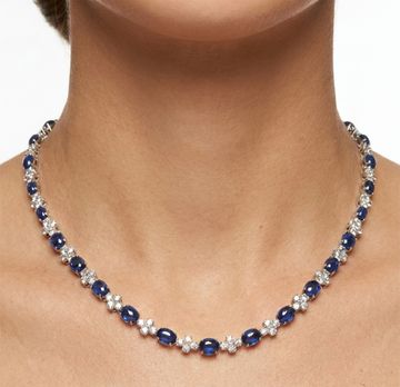 Giovane diamond and sapphire necklace in 18k white gold Necklace Collection