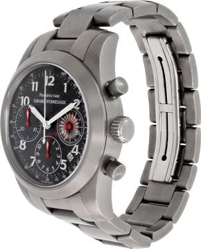 Girard Perregaux Chronograph F1 048 Titanium Carbon Fiber dial 40mm Automatic wa