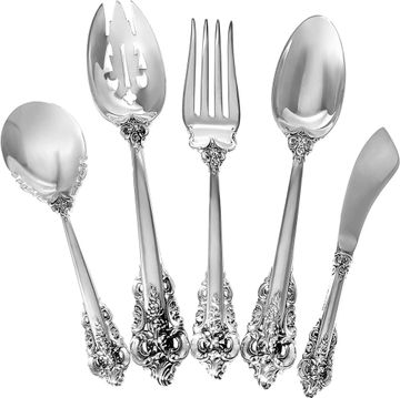"GRANDE BAROQUE" Sterling Silver Flatware Set, patented by Wallace in 1941- 5 place setting for 24 + 14 serving pieces. TOTAL 157 pieces).