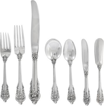 "GRANDE BAROQUE" Sterling Silver Flatware Set patented by Wallace in 1941. TOTAL: 123 pieces over 183 troy ounces of .925 sterling silver Sterling Silver Collection