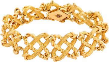 The Craftsmanship Behind Handmade Luxury Jewelry Pieces image