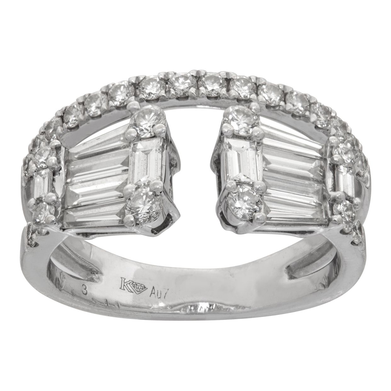 Kwiat diamond ring with round and bagutte diamonds in 18k wh