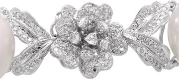 Lustrous South Sea Pearl and diamond bracelet in 18k white gold