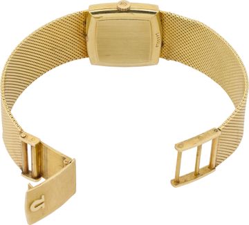 Vintage Omega in 14k yellow gold