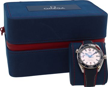Omega Seamaster Planet Ocean 215.32.43.21.04.001 Stainless Steel 44mm auto watch