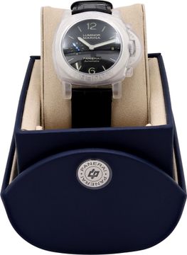Panerai Luminor PAM01372 Stainless Steel 40mm auto watch