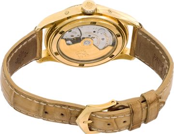 Patek Philippe Annual Calendar 4936J 18k 37mm auto watch