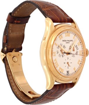 Patek Philippe Annual Calendar 5035J-001 18k 37mm auto watch
