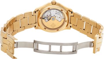 Patek Philippe Aquanaut 5066/1J 18k Yellow Gold Black dial 35.mm Automatic watch