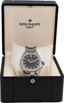Patek Philippe Aquanaut 5065 Stainless Steel Black dial 38mm Automatic watch