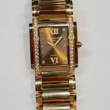 Patek Philippe Twenty~4 4910/11R-010 Rose Gold Brown dial 25x30mm Quartz