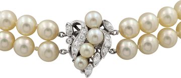 Pearl Necklace with diamond pendant clasp