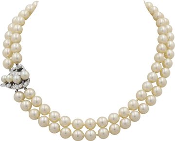 Pearl Necklace with diamond pendant clasp