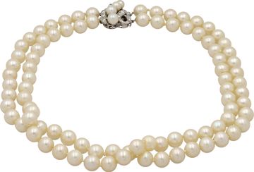 Pearl Necklace with diamond pendant clasp