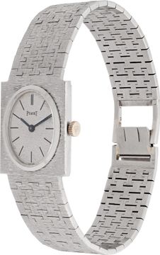 Piaget Classic 9134 A6 18k White Gold 25mm Manual watch