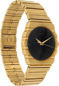 Piaget Polo 15526c701 18k 31.5mm Quartz watch